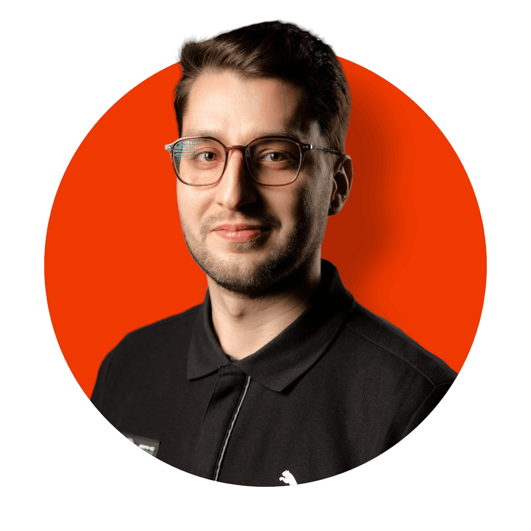 Александр Стародубцев